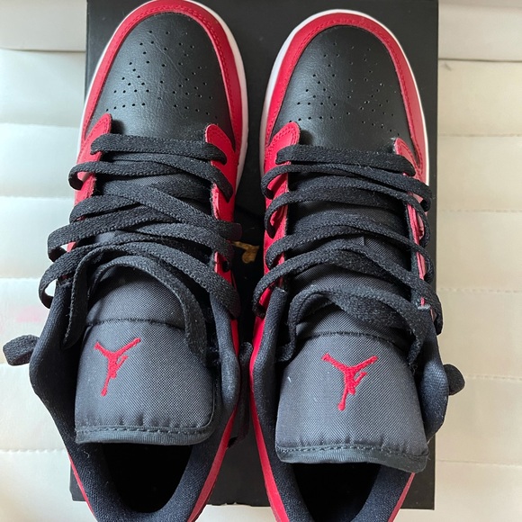 Bread low Jordan 1s - Picture 2 of 3